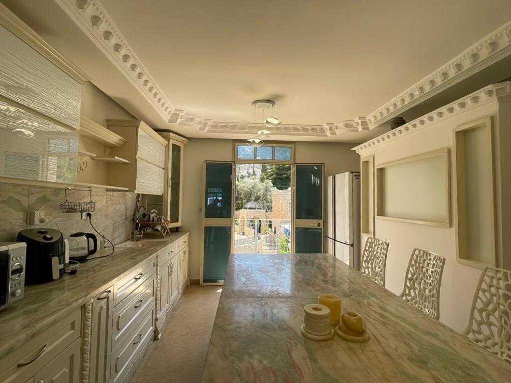 Diamond Luxury Apartment - Haifa Buitenkant foto